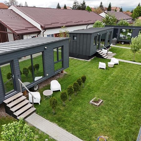Villa Pixel - Tiny Campus Tîrgu Secuiesc Exterior foto