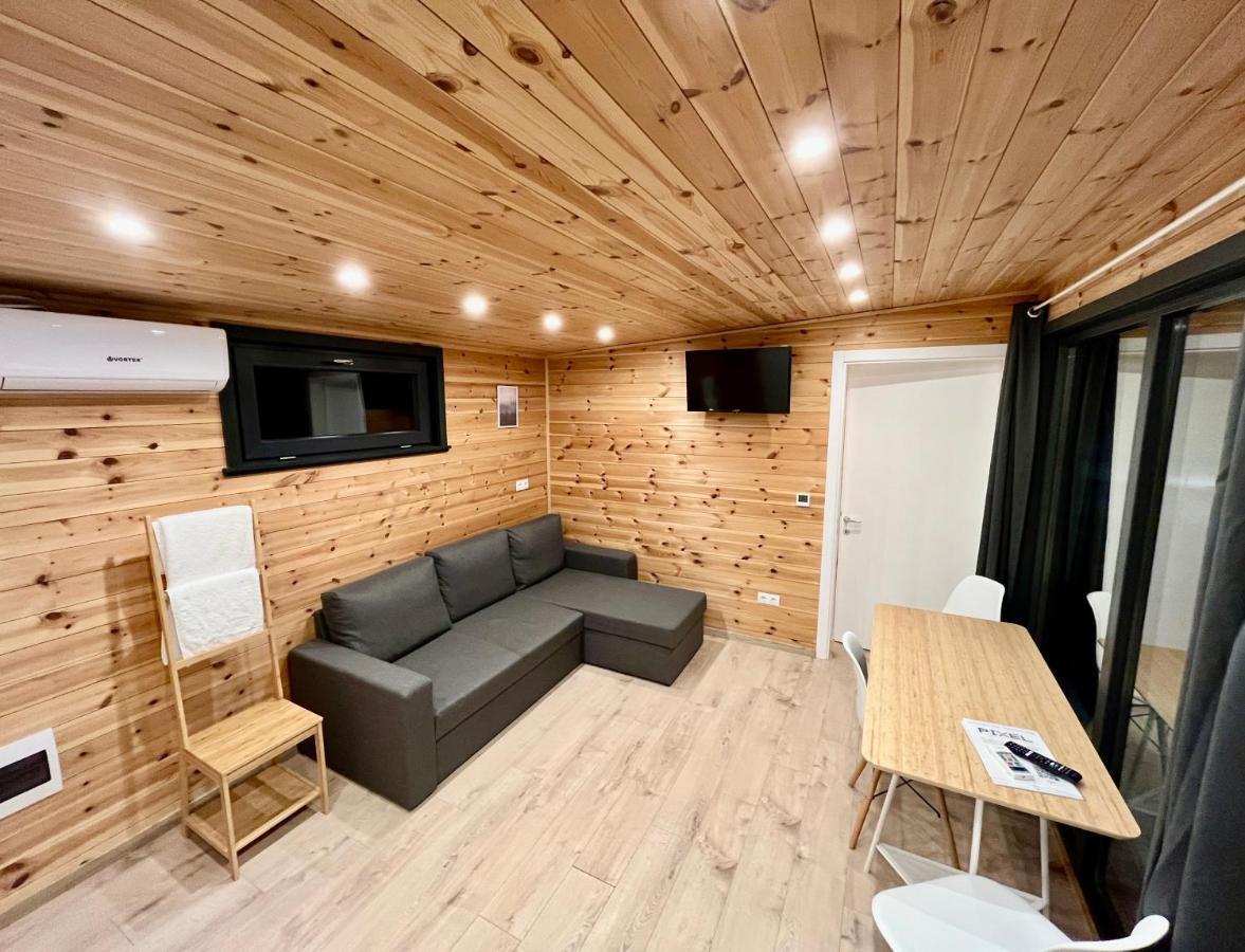 Villa Pixel - Tiny Campus Tîrgu Secuiesc Exterior foto